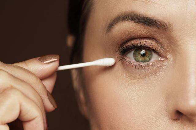how to tighten eyelids without surgery